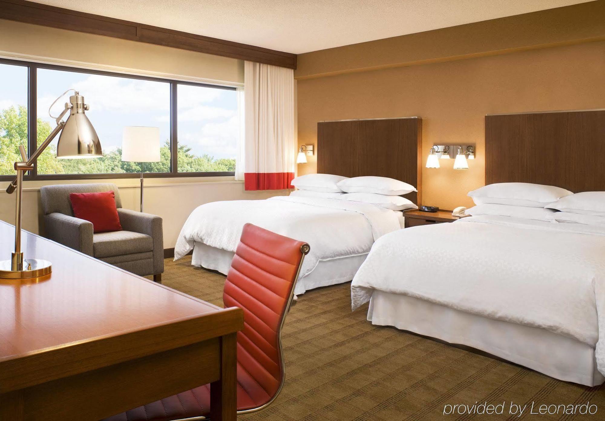 Doubletree By Hilton Manhattan, Ks Exteriér fotografie